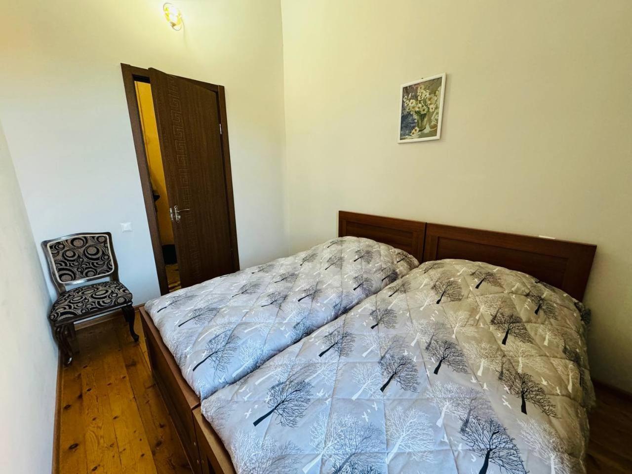 Guest House Bubu Koutaïssi Extérieur photo
